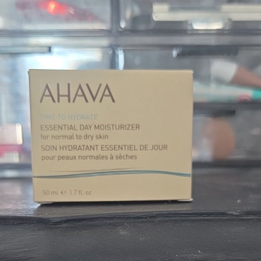 AHAVA Time to Hydrate Essential Day Moisturizer - Cream and Blue